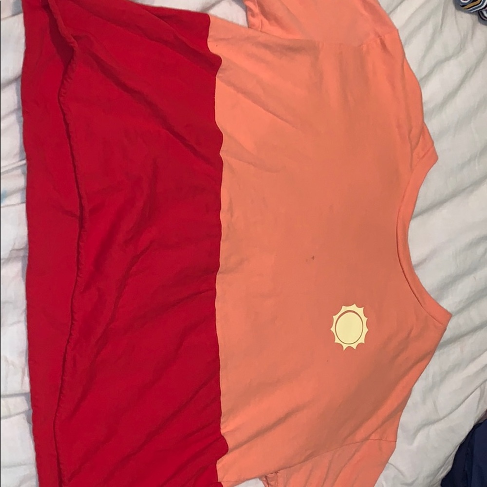 graphic long sleeve crop top